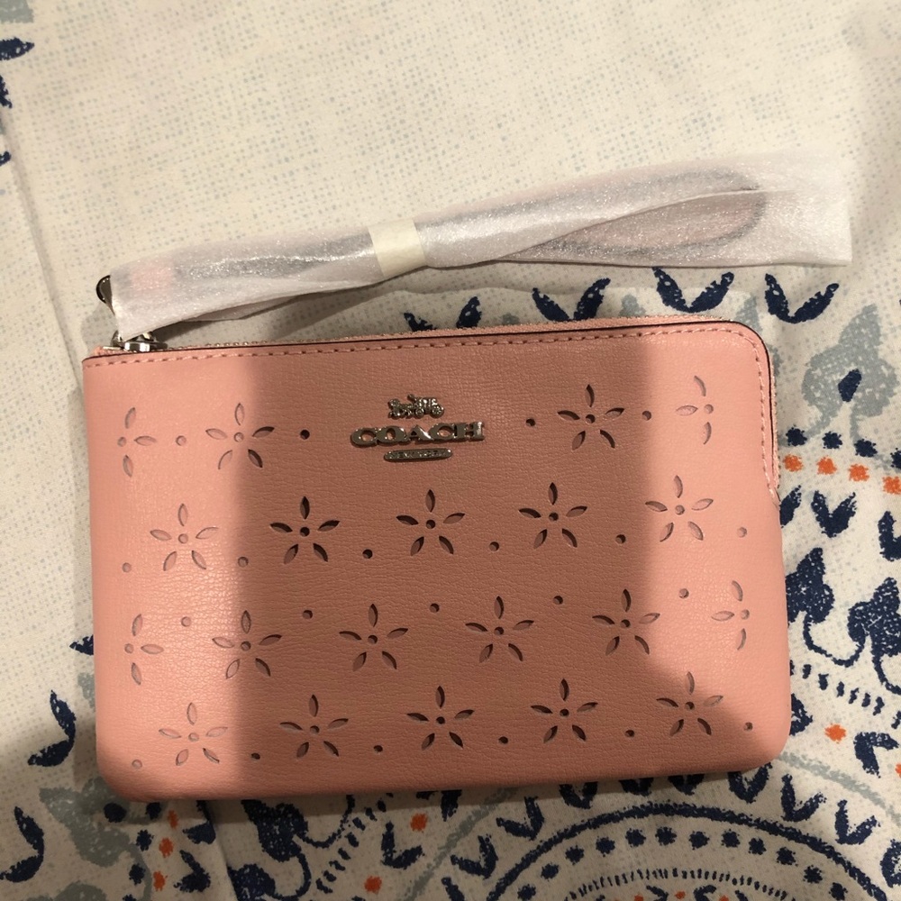 Coach Perforated Corner Zip Wallet Vintage Pink